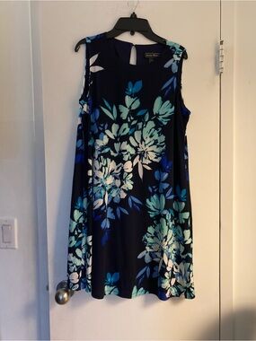 NWT Jessica Howard petite summer Dress Blue Floral Pattern 10P